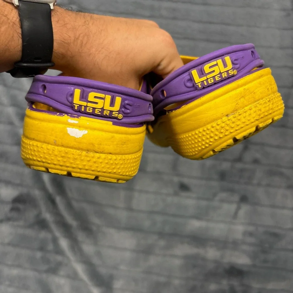 Crocs Kids LSU Tigers Purple Yellow Collegiate Classic Clogs Size M7 W9